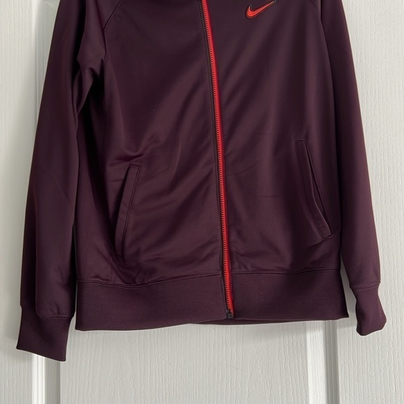 Maroon Nike Jacket size XL Youth black and orange detailing fits womens M/L - Picture 4 of 12